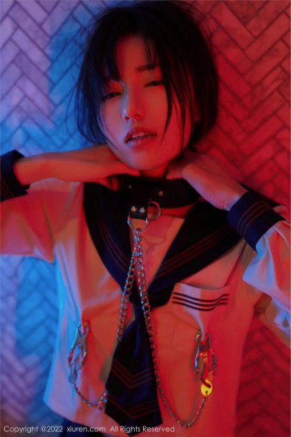 国产爆乳美女娇喘呻吟网站