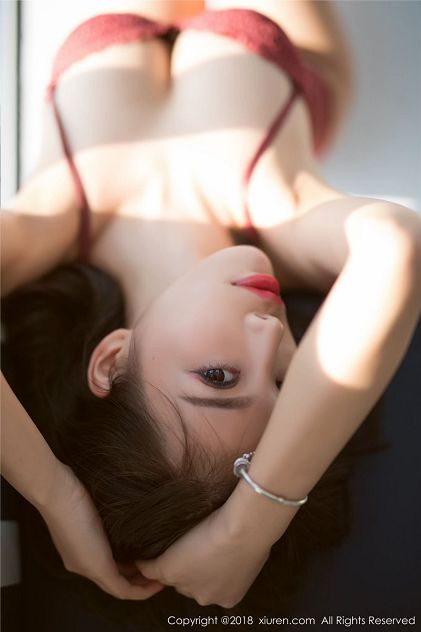 单身劳拉
