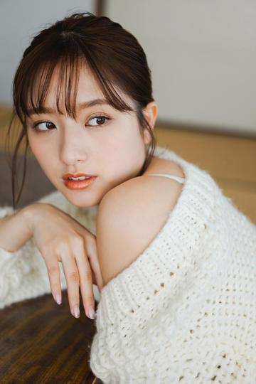 日日摸夜夜摸人人看嗷嗷叫