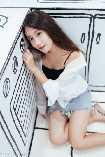 4477亚洲欧美